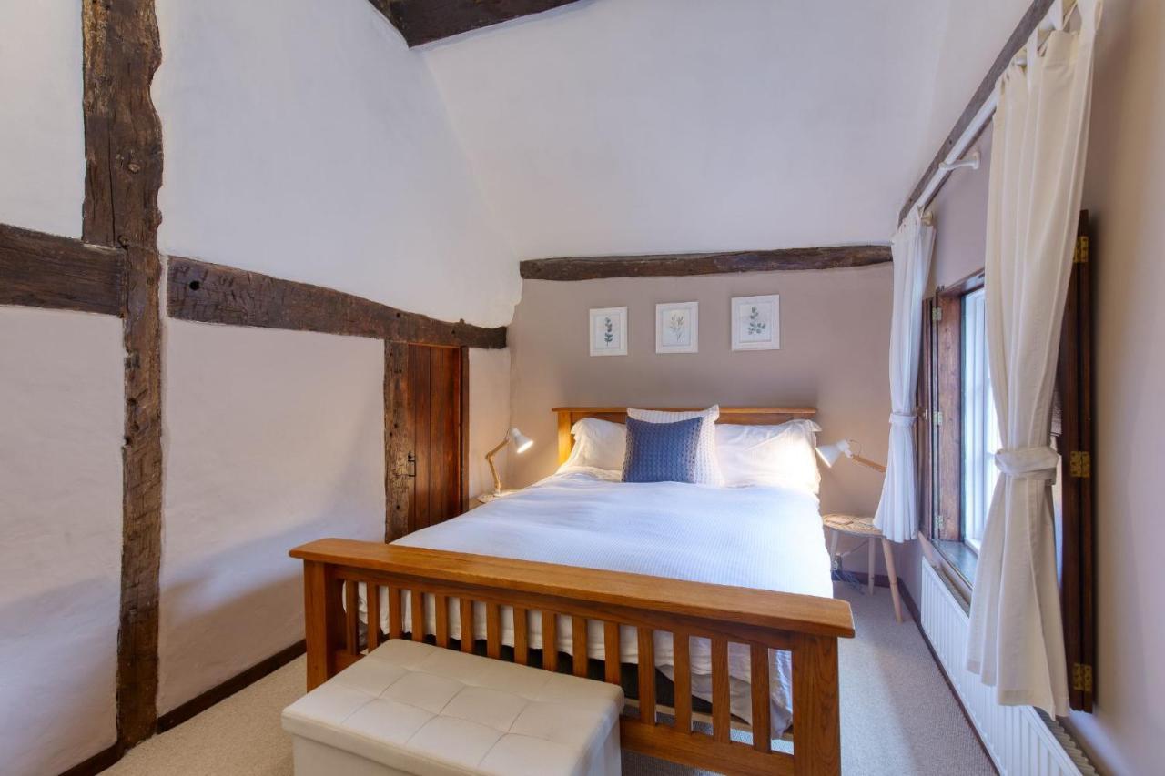 White Cross Cottage Woodbury Экстерьер фото