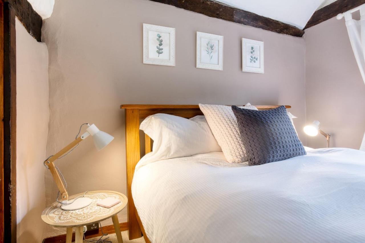 White Cross Cottage Woodbury Экстерьер фото